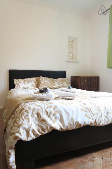 Oyo Guest House Ellipse Whetstone الغرفة الصورة