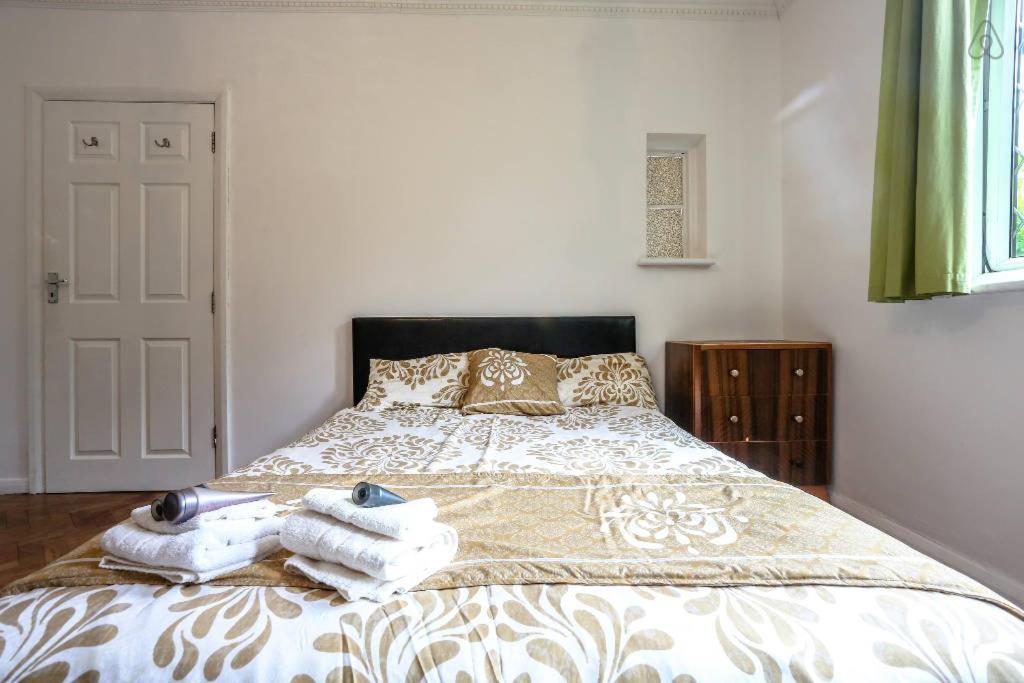 Oyo Guest House Ellipse Whetstone المظهر الخارجي الصورة