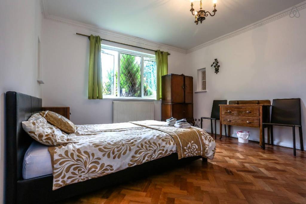 Oyo Guest House Ellipse Whetstone المظهر الخارجي الصورة