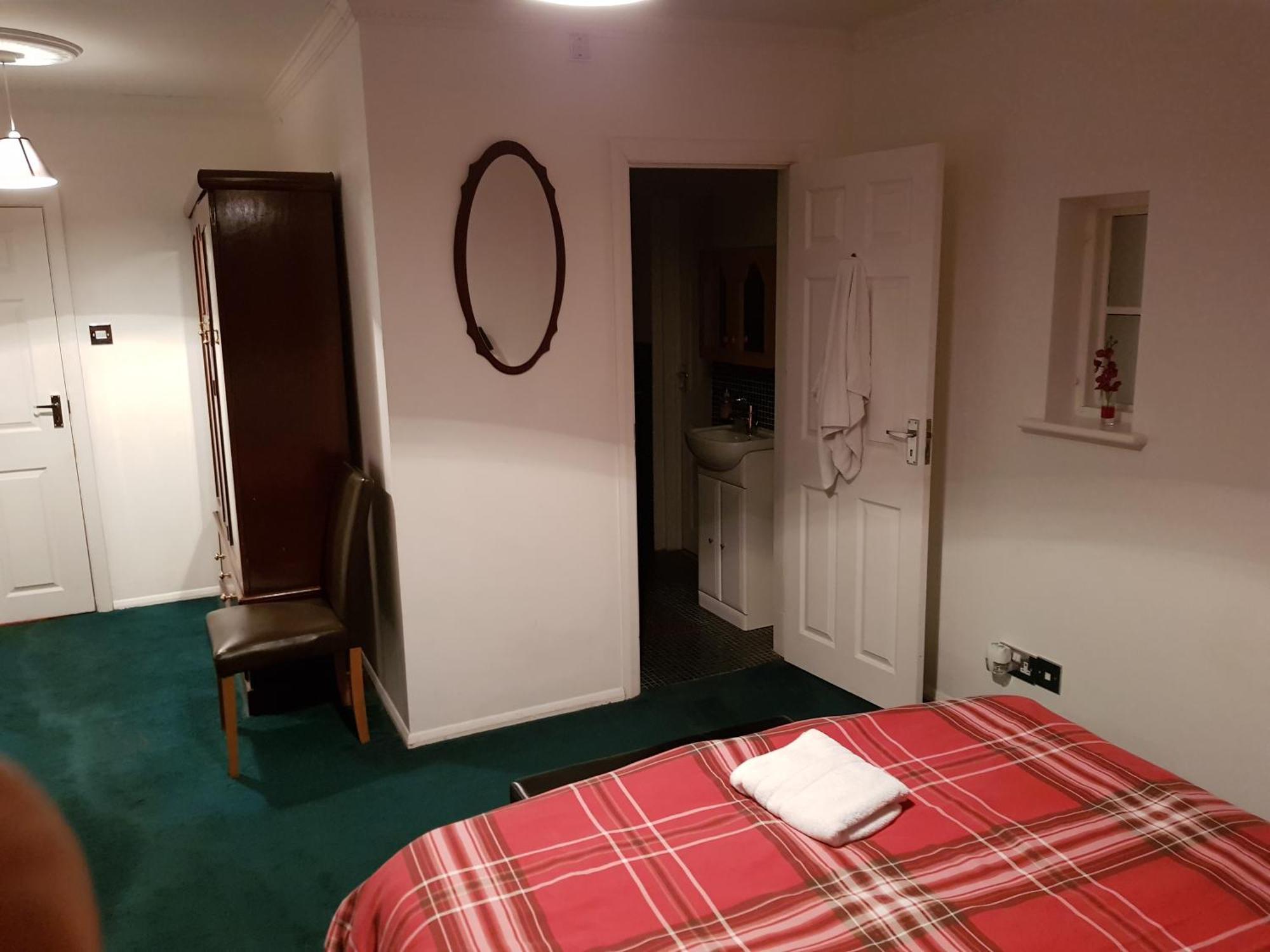 Oyo Guest House Ellipse Whetstone المظهر الخارجي الصورة