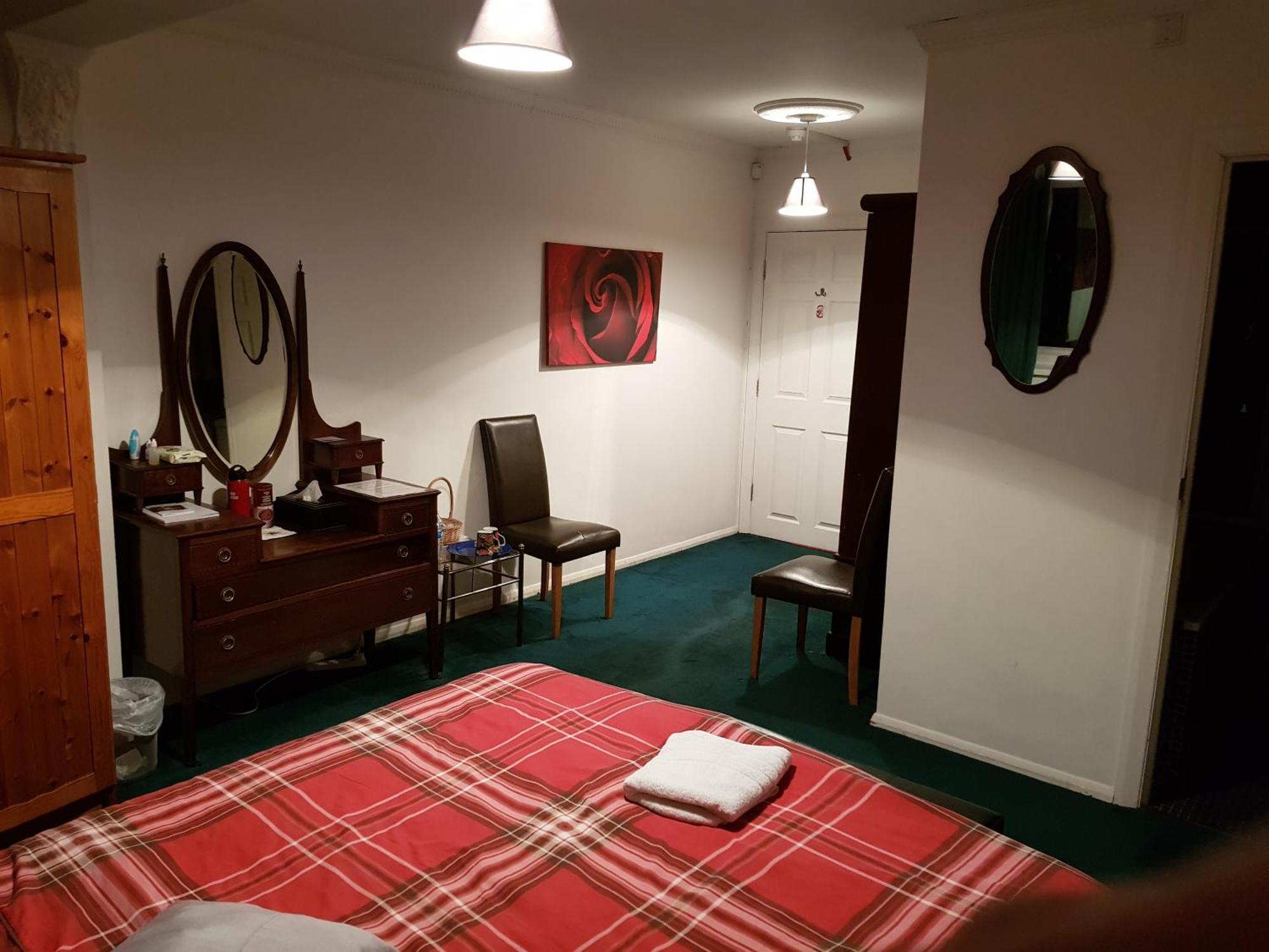 Oyo Guest House Ellipse Whetstone المظهر الخارجي الصورة